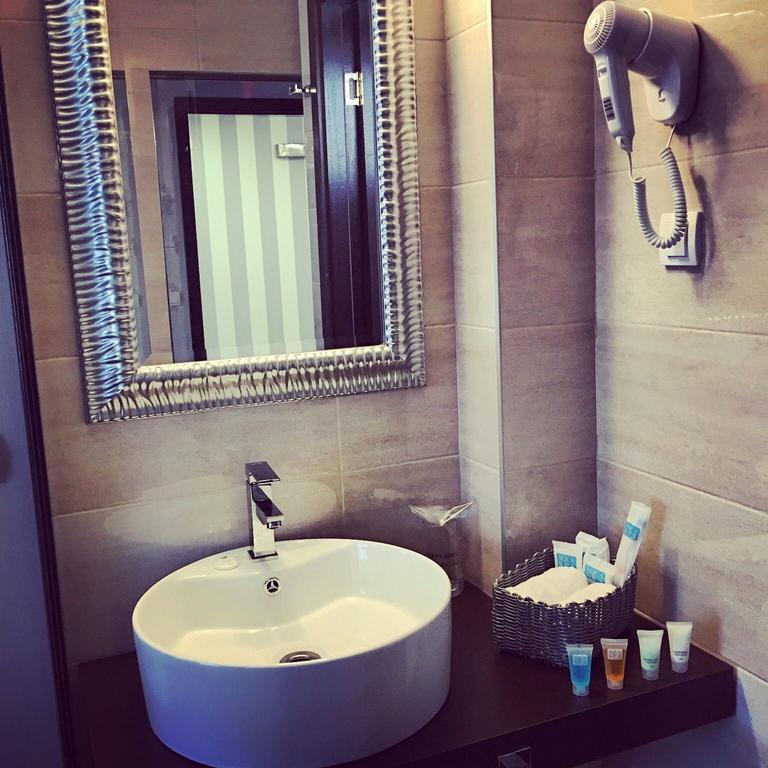 Luxury Rooms Luca And Deluca เบลเกรด ภายนอก รูปภาพ
