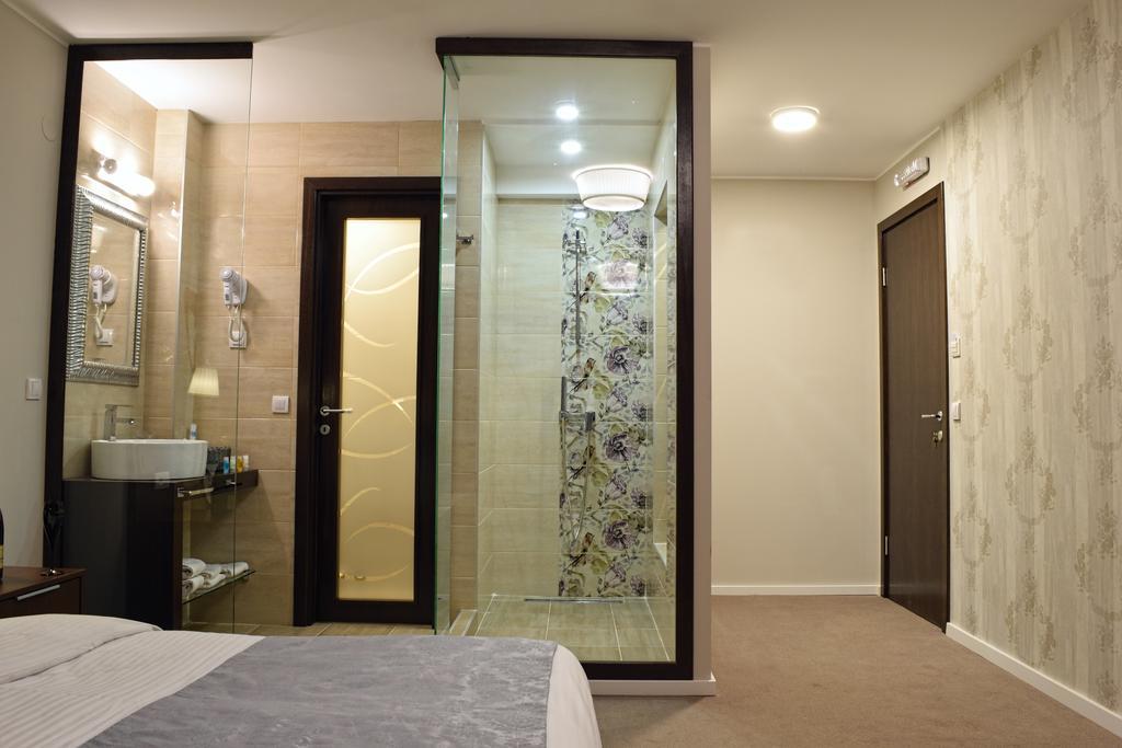 Luxury Rooms Luca And Deluca เบลเกรด ภายนอก รูปภาพ
