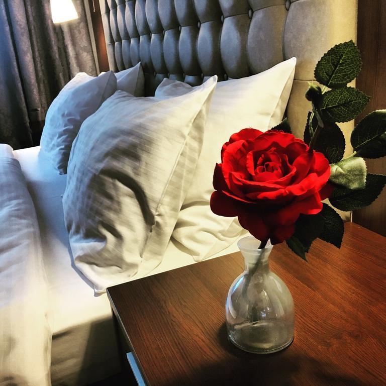 Luxury Rooms Luca And Deluca เบลเกรด ภายนอก รูปภาพ