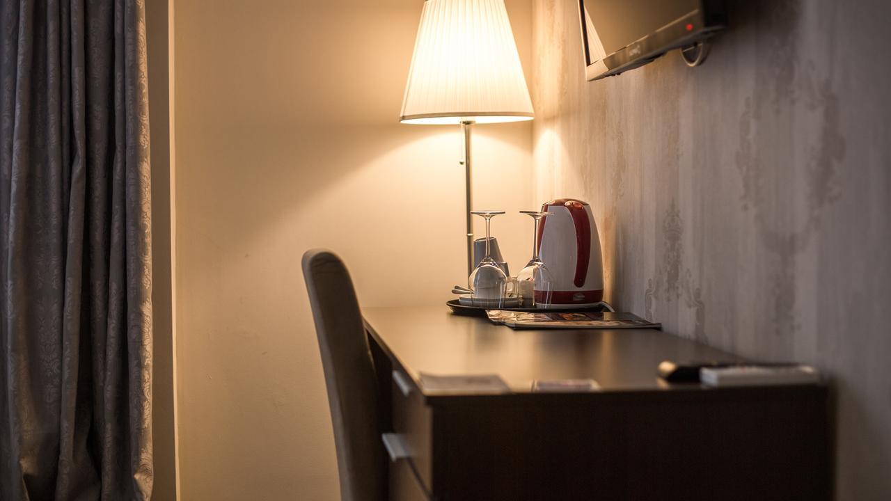 Luxury Rooms Luca And Deluca เบลเกรด ภายนอก รูปภาพ